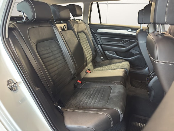 Volkswagen Passat 15 of 27