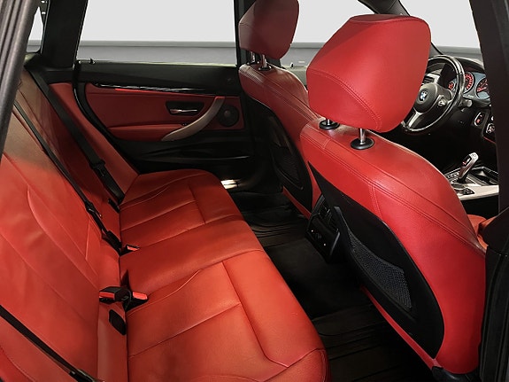 BMW 320d 18 of 30