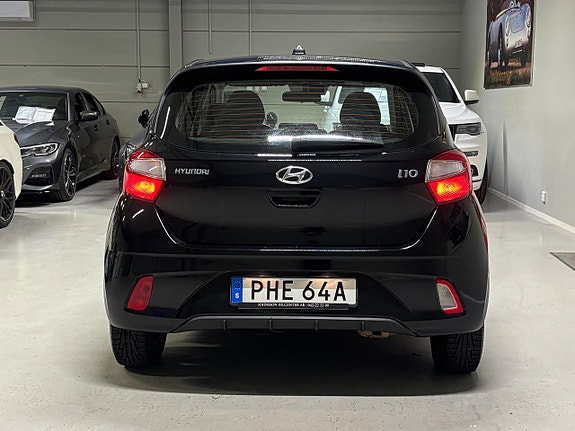 Hyundai i10 20 of 21