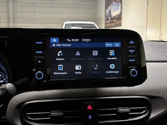 Hyundai i10 15 of 21