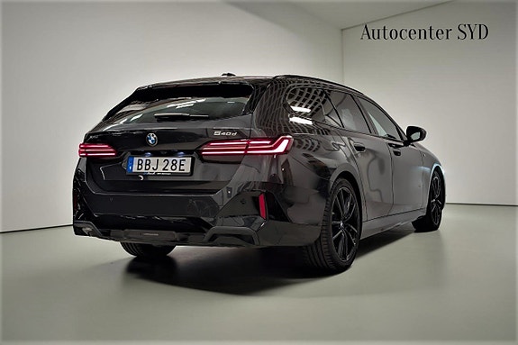 BMW 540d 3 of 30