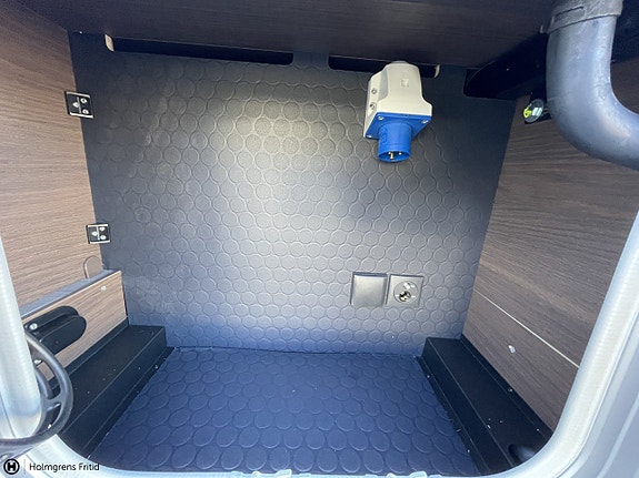 Adria Matrix Supreme 670 SL | ALDE DIESELVÄRMARE | MATRIX PLUSPAKET | 25 of 25
