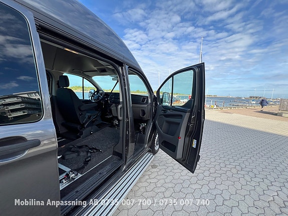 Ford Transit Custom 25 of 27