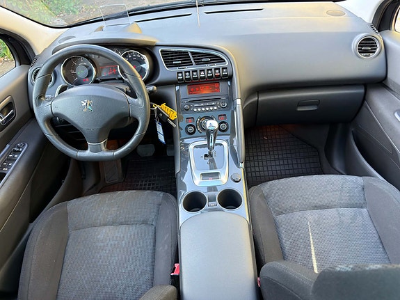 Peugeot 3008 5 of 10