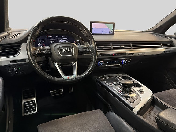 Audi Q7 18 of 30