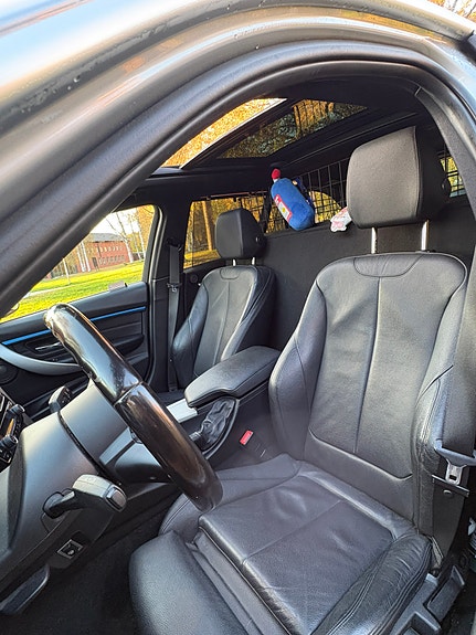 BMW 320d 11 of 12