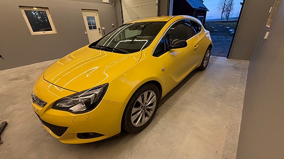 Opel Astra 2 of 3
