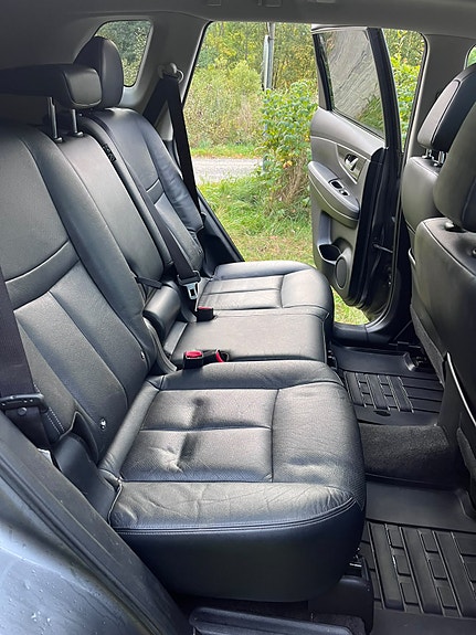 Nissan X-Trail 5 of 8