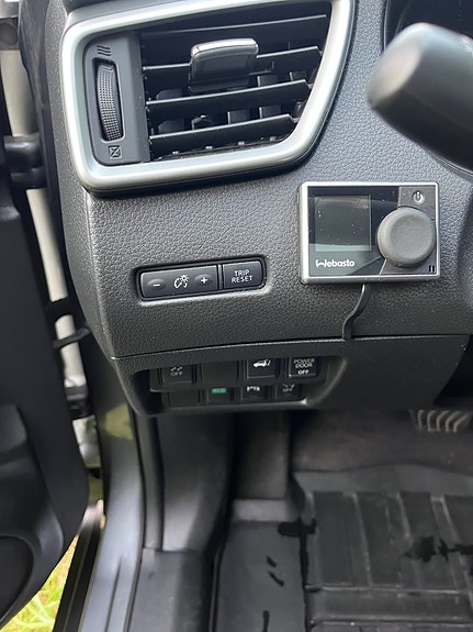 Nissan X-Trail 3 of 8