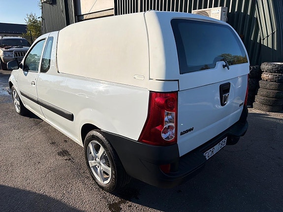 Dacia Logan 23 of 24
