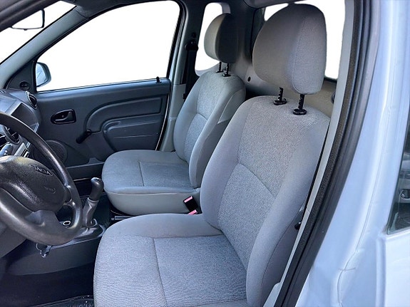 Dacia Logan 10 of 24