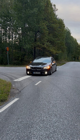 BMW 520d 3 of 9
