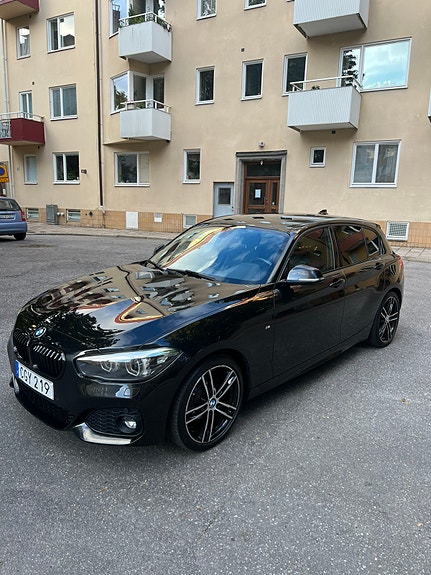 BMW 118i 3 of 22