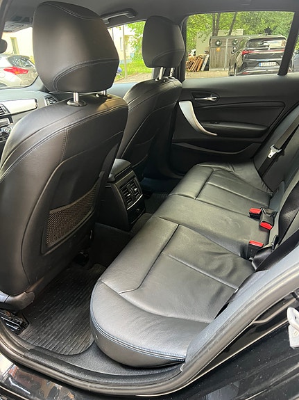 BMW 118i 14 of 22
