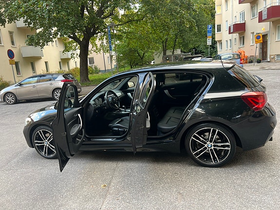 BMW 118i 16 of 22