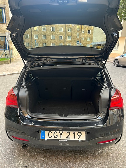 BMW 118i 17 of 22