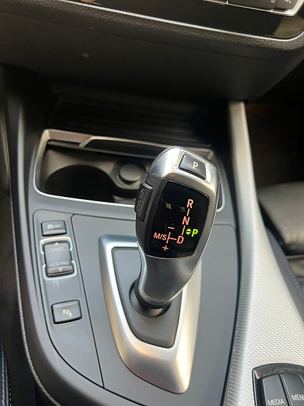 BMW 118i 13 of 22