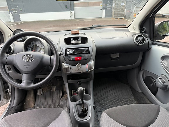Toyota Aygo 6 of 6