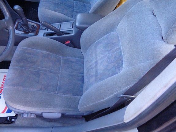 Toyota Camry 9 of 30