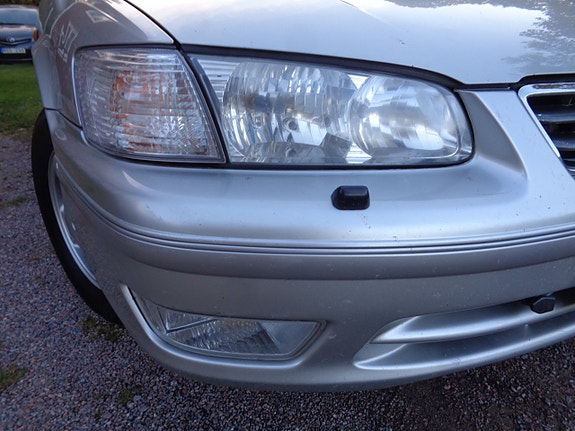 Toyota Camry 15 of 30