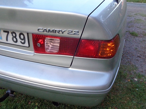 Toyota Camry 18 of 30