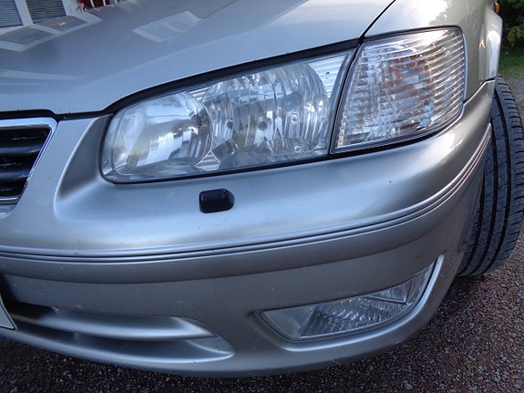 Toyota Camry 16 of 30