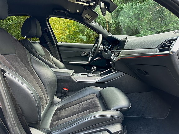 BMW 330e 17 of 20