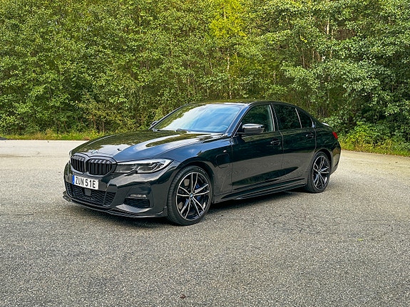 BMW 330e 2 of 20