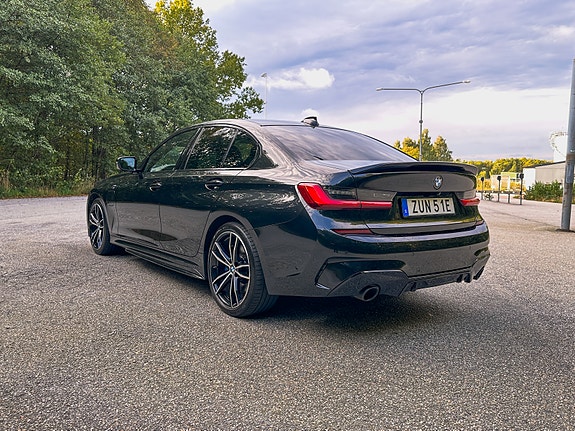 BMW 330e 7 of 20