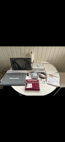 Product image 1 of 4
