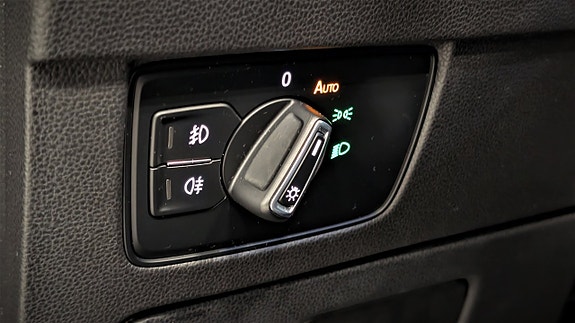 Volkswagen Passat Alltrack 17 of 23