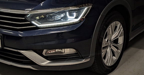 Volkswagen Passat Alltrack 5 of 23