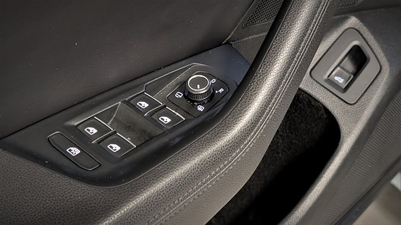 Volkswagen Passat Alltrack 15 of 23