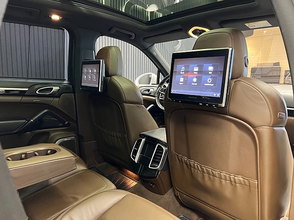 Porsche Cayenne S 20 of 29