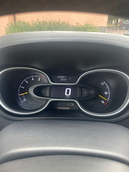 Opel Vivaro 2 of 3