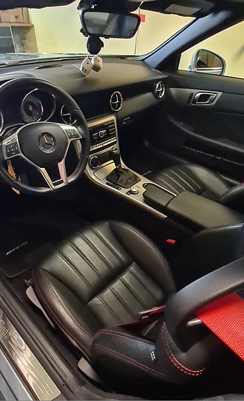 Mercedes-Benz SLK200 8 of 14