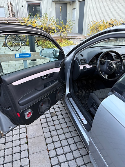 Audi A4 5 of 7