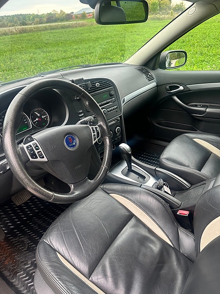 Saab 9-3 4 of 5
