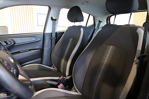 Hyundai i10 11 of 23