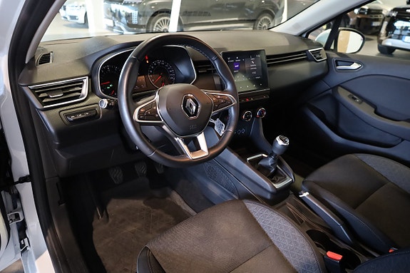 Renault Clio 12 of 28