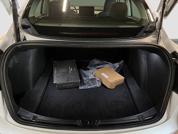 Tesla Model 3 20 of 22