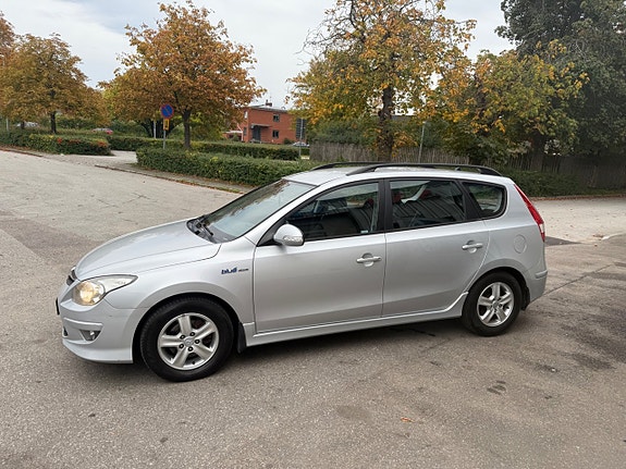 Hyundai i30 3 of 8