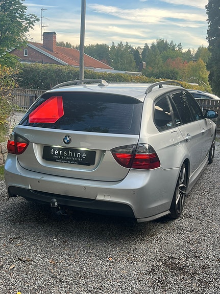 BMW 330Xi 5 of 13