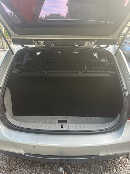 BMW 330Xi 9 of 13