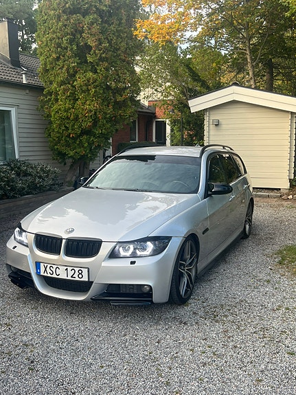 BMW 330Xi 4 of 13