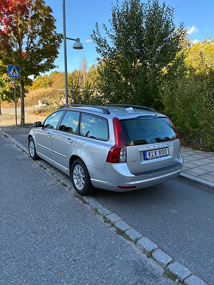 Volvo V50 2 of 11
