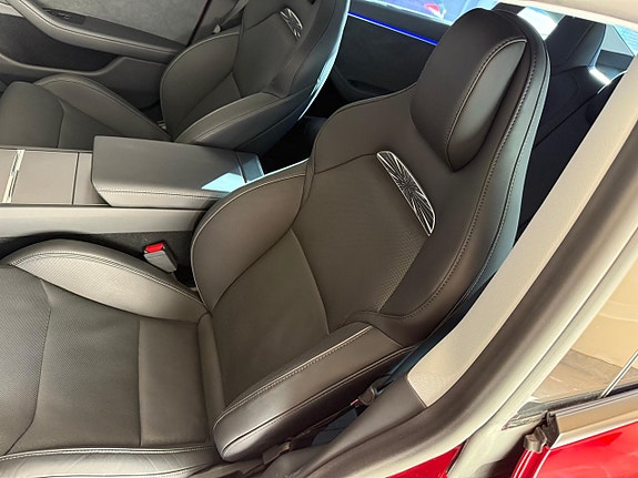 Tesla Model 3 4 of 25