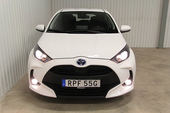 Toyota Yaris 4 of 24