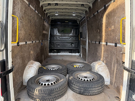 Volkswagen Crafter 35 11 of 11
