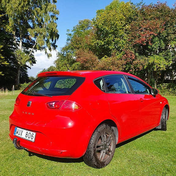 Seat Leon 2 of 5